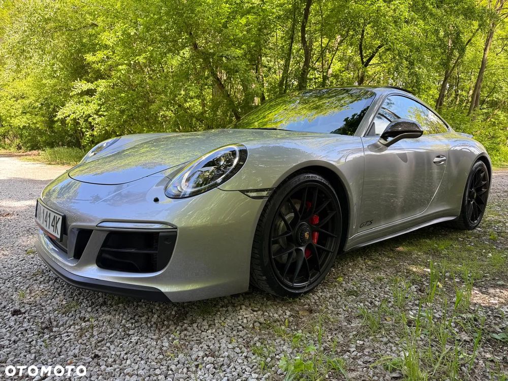 Porsche 911 Carrera 4 GTS PDK - 2