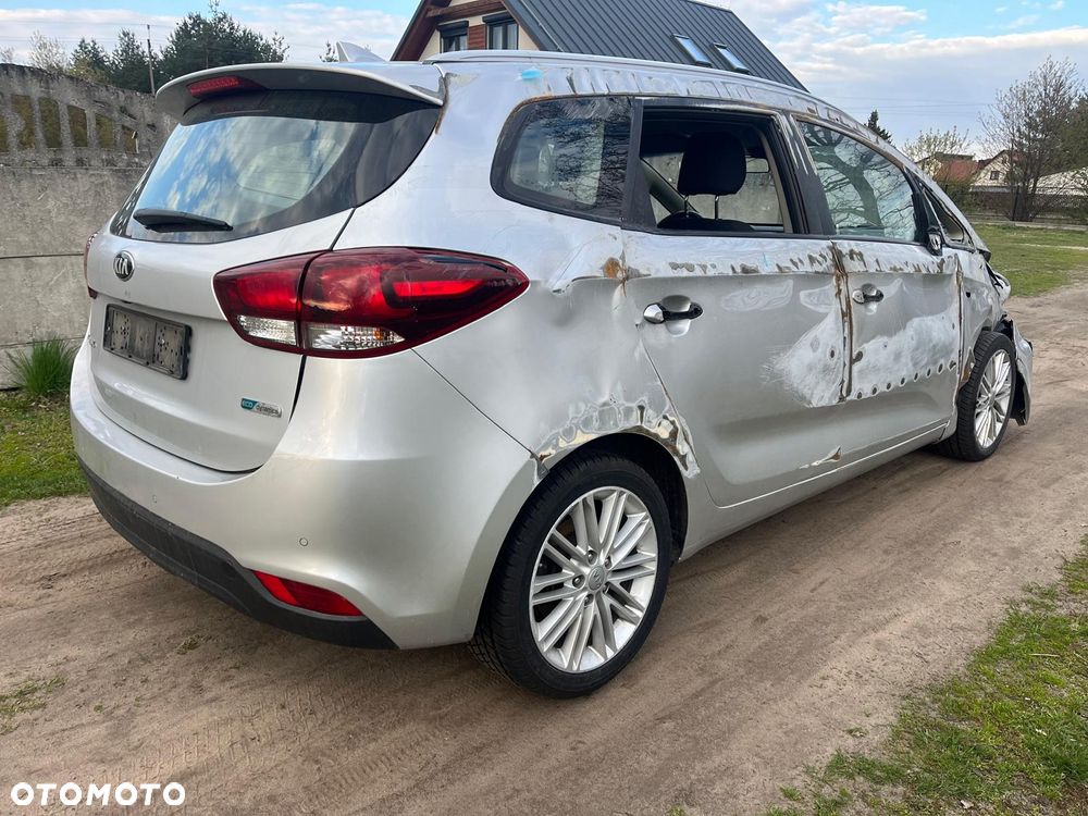 Kia Carens 1.6 GDI XL 7os EU6 - 5