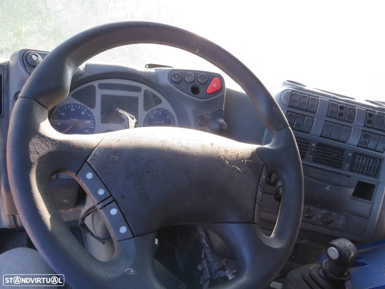 Iveco Stralis 430 de 2003 - Peças Usadas (8563) - 7