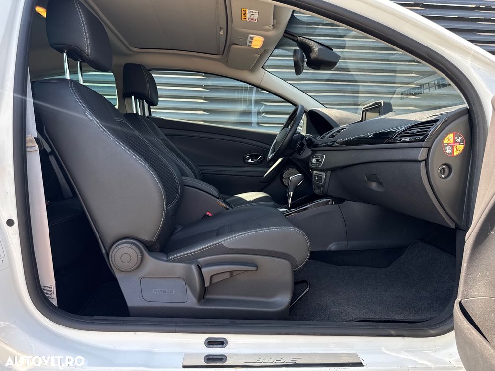 Renault Megane Coupe TCe 130 EDC Bose Edition - 16