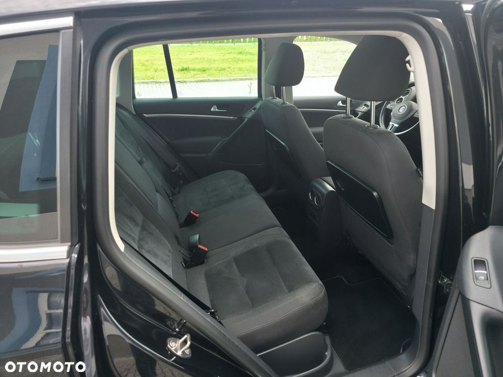 Volkswagen Tiguan - 10