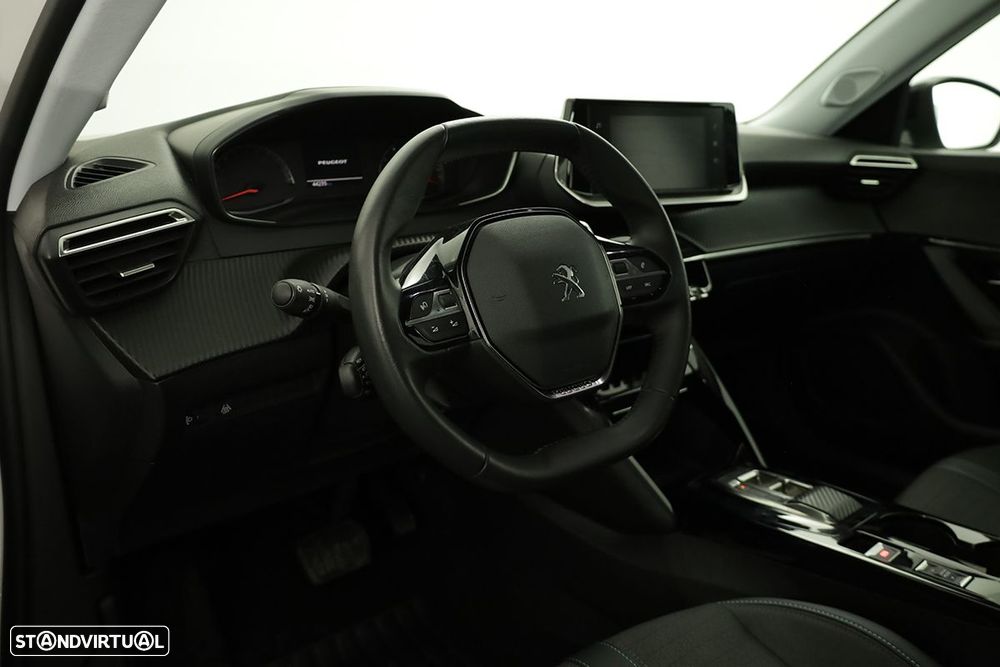 Peugeot 2008 1.2 PureTech Allure Pack EAT8 - 7