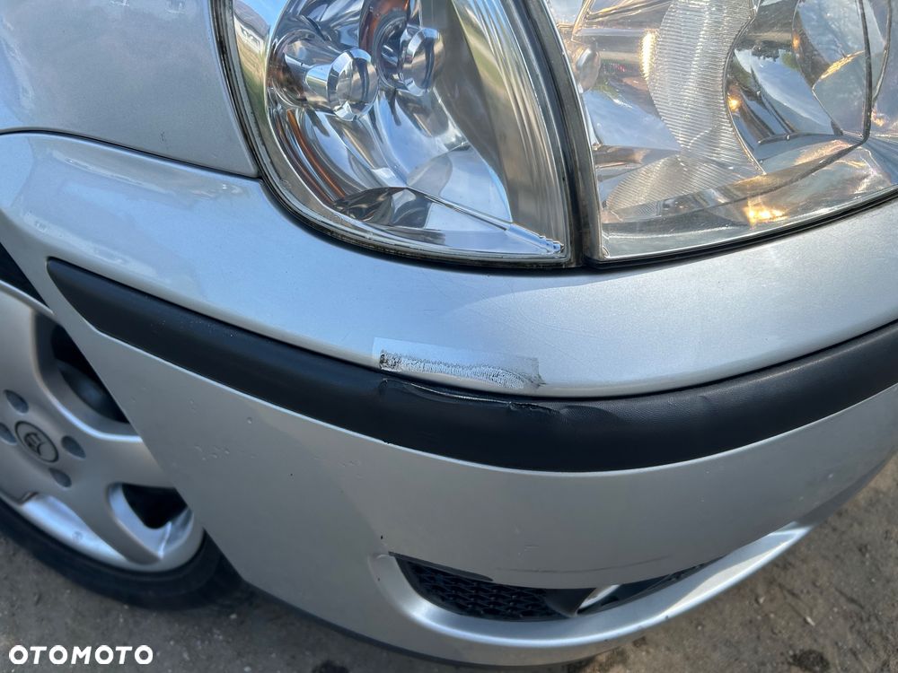 Volkswagen Polo 1.4 16V Comfortline - 10