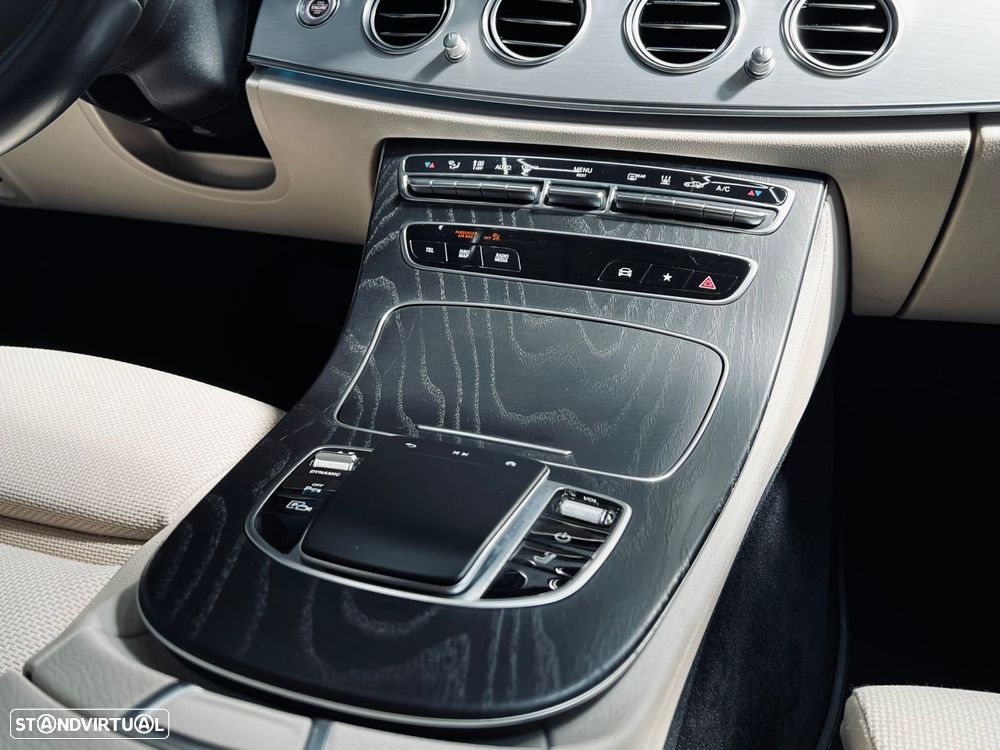 Mercedes-Benz E 300 de Exclusive Line - 24