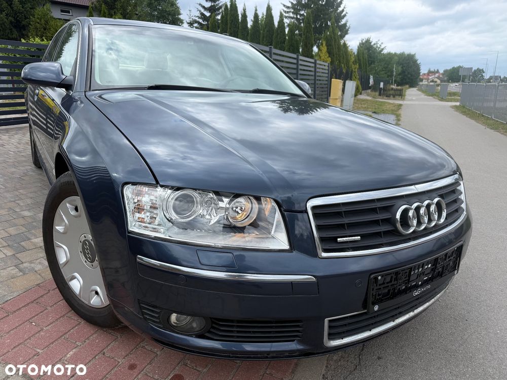 Audi A8 4.2 Quattro - 9