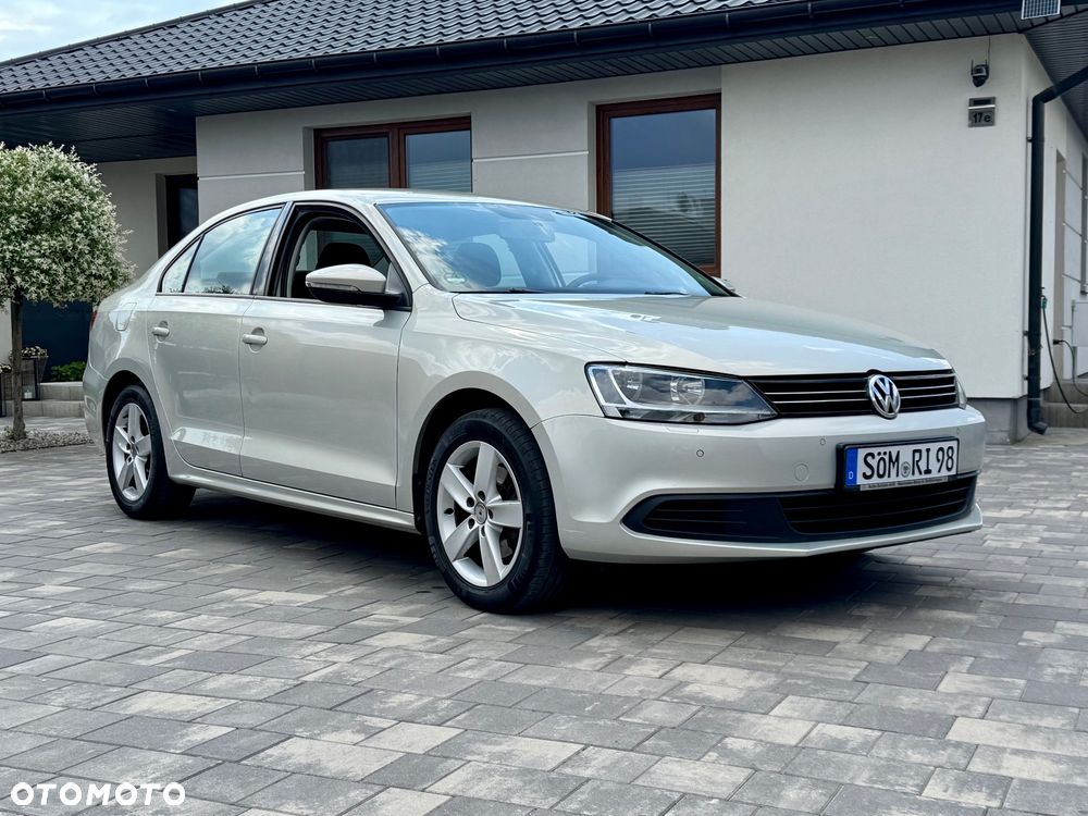 Volkswagen Jetta - 28