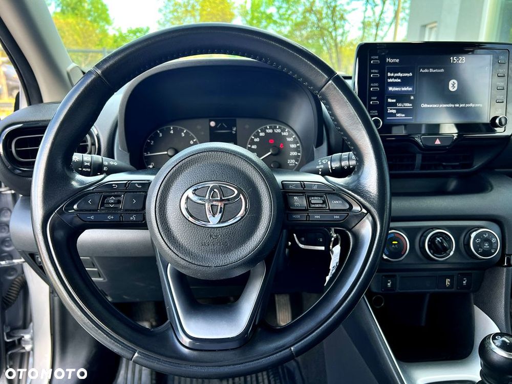 Toyota Yaris - 10