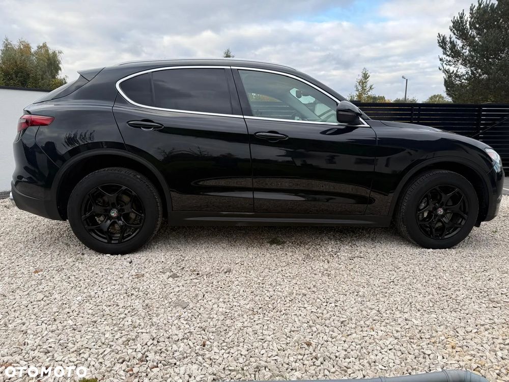 Alfa Romeo Stelvio - 6