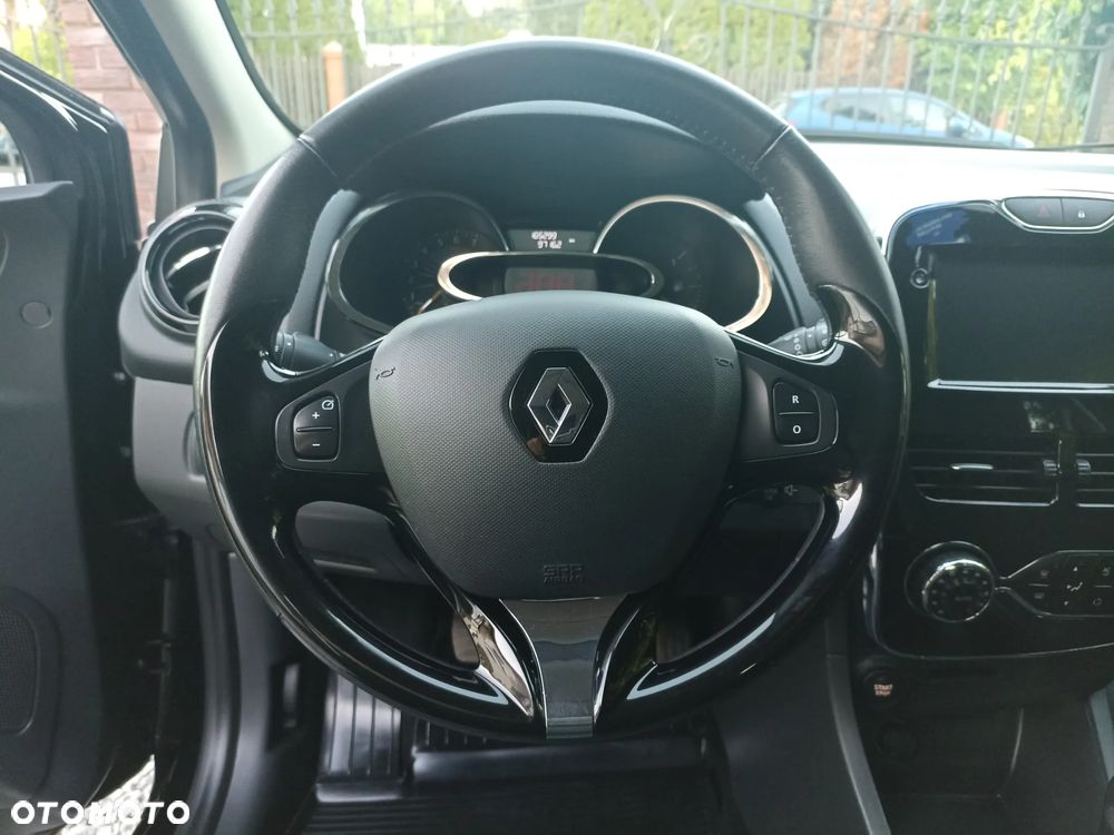 Renault Clio - 21