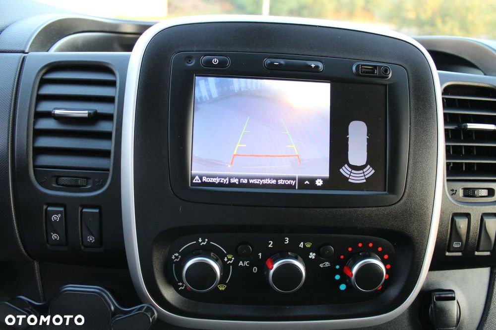 Nissan NV 300 - 11