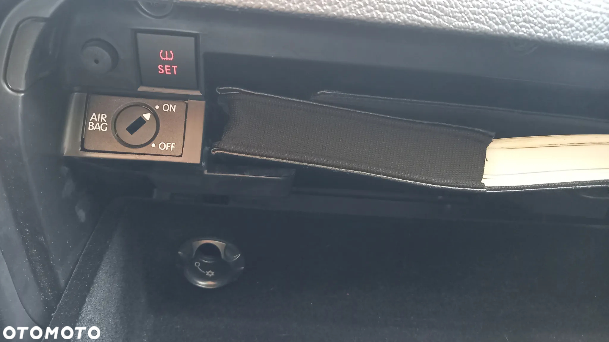Volkswagen Golf VI 1.6 TDI Highline - 17