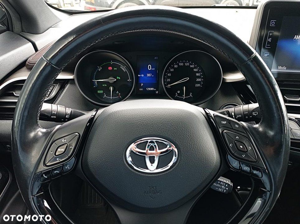 Toyota C-HR - 16