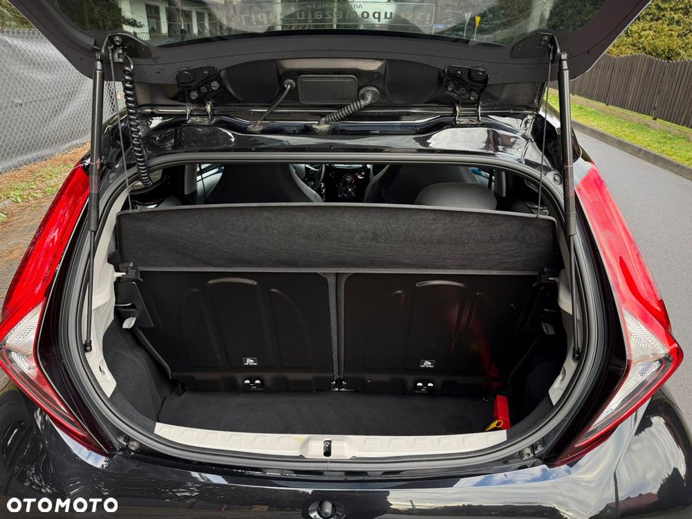 Toyota Aygo 1.0 VVT-i Black Edition - 8