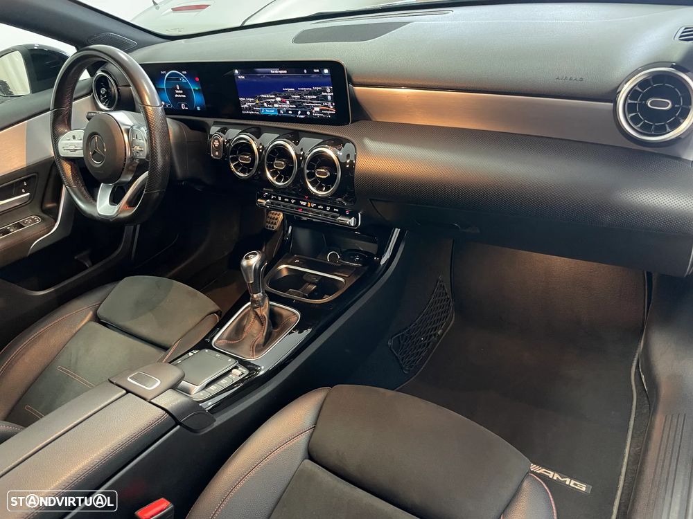 Mercedes-Benz A 160 AMG Line - 13