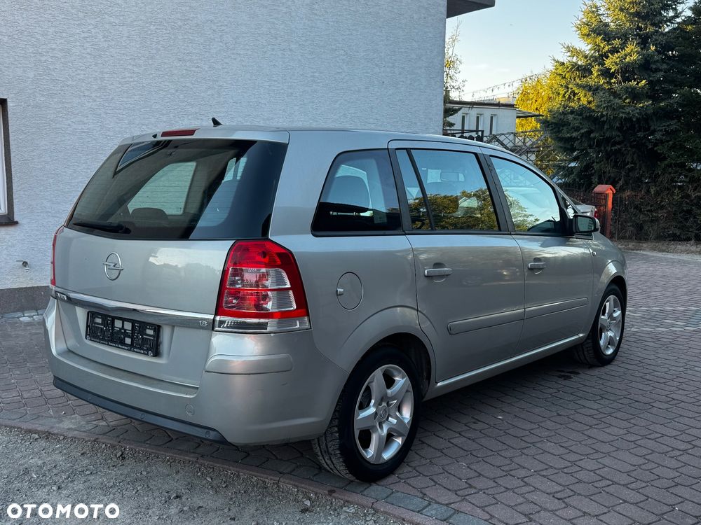 Opel Zafira - 3