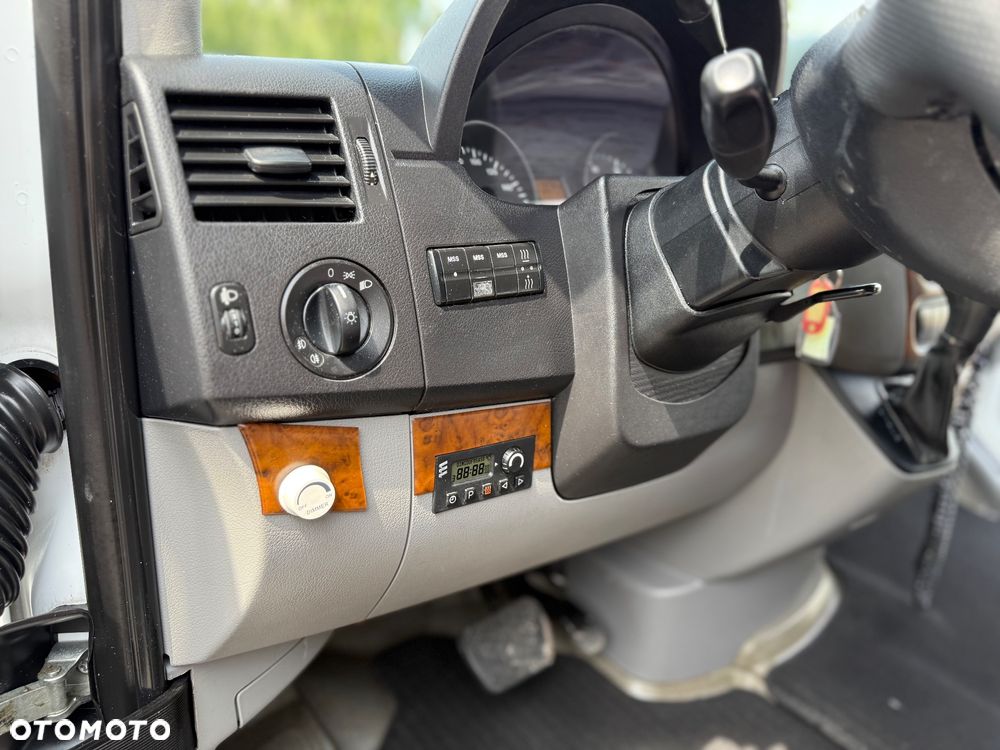 Mercedes-Benz SPRINTER 516CDI AutoCuby +Winda - 23