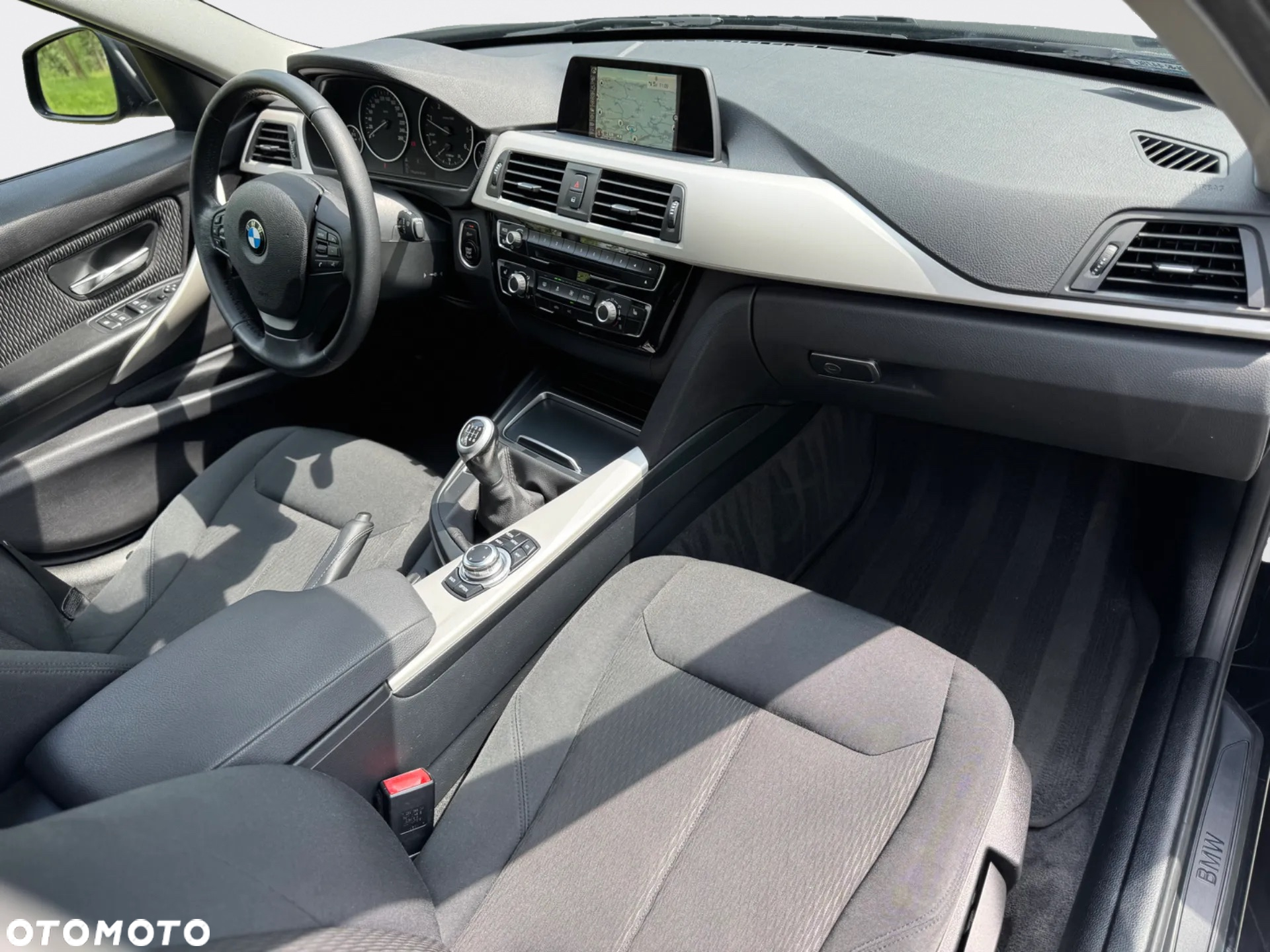 BMW Seria 3 320d - 14