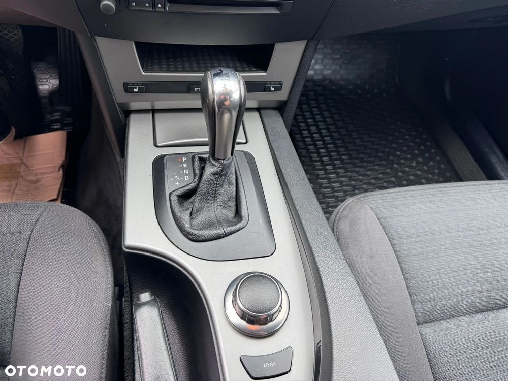 BMW Seria 5 520d - 14