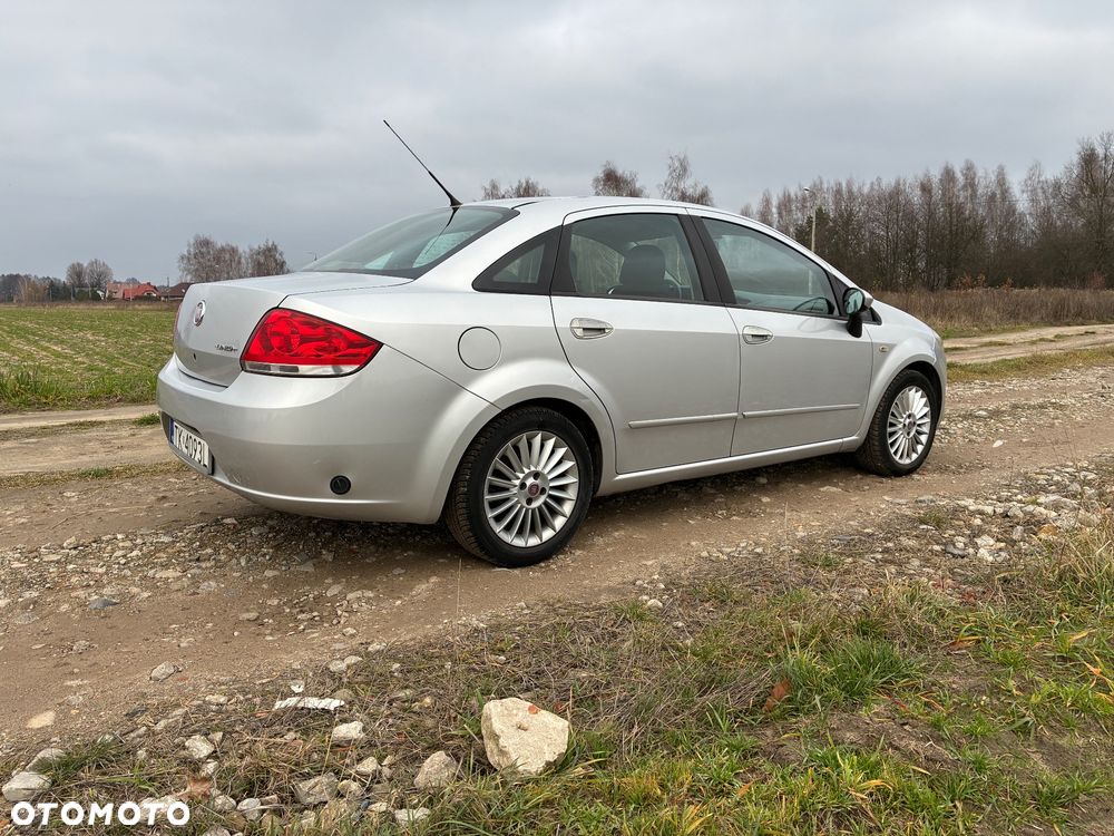 Fiat Linea 1.4 Dynamic - 11
