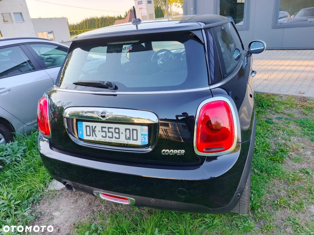 MINI Cooper Standard - 3