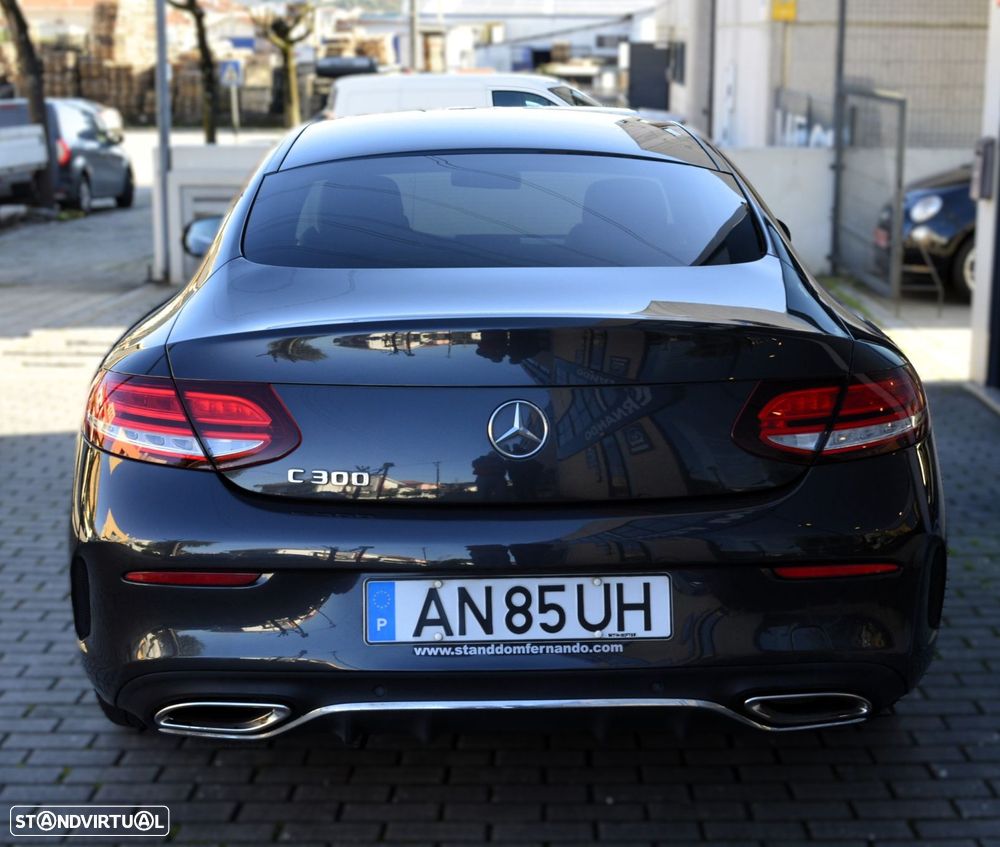 Mercedes-Benz C 300 AMG Line - 9
