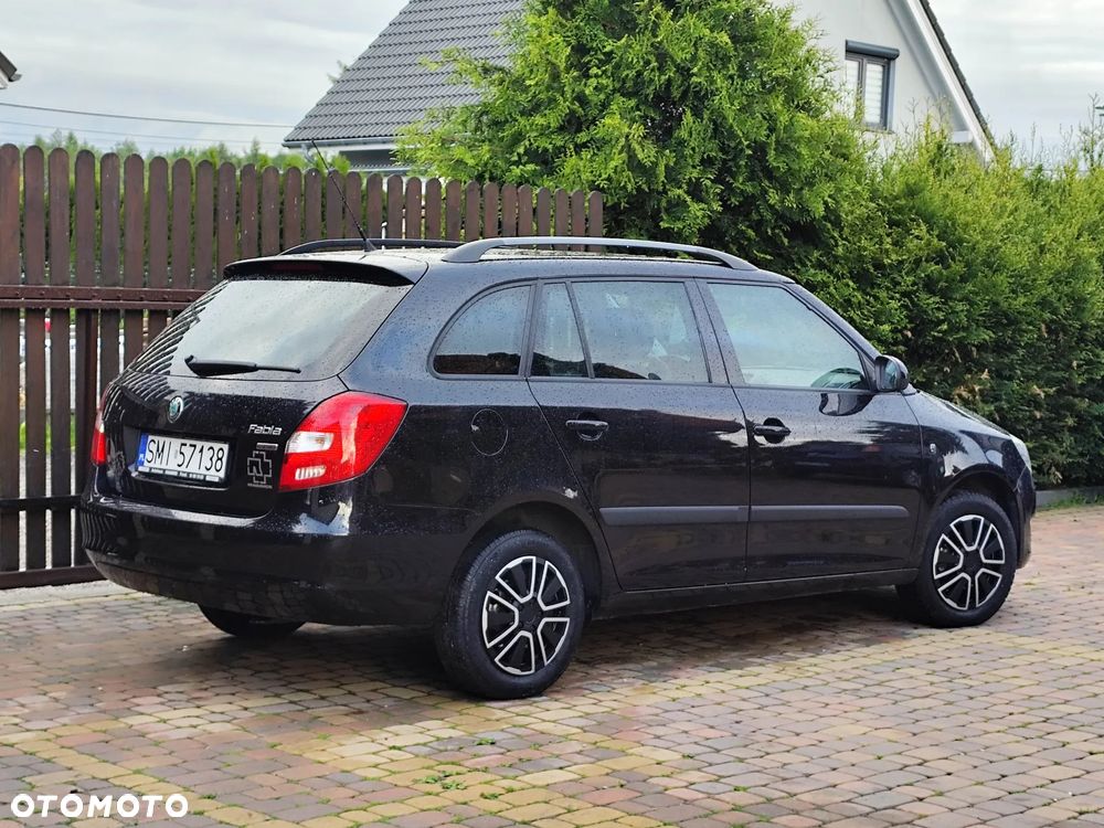 Skoda Fabia 1.2 TSI Ambiente - 2