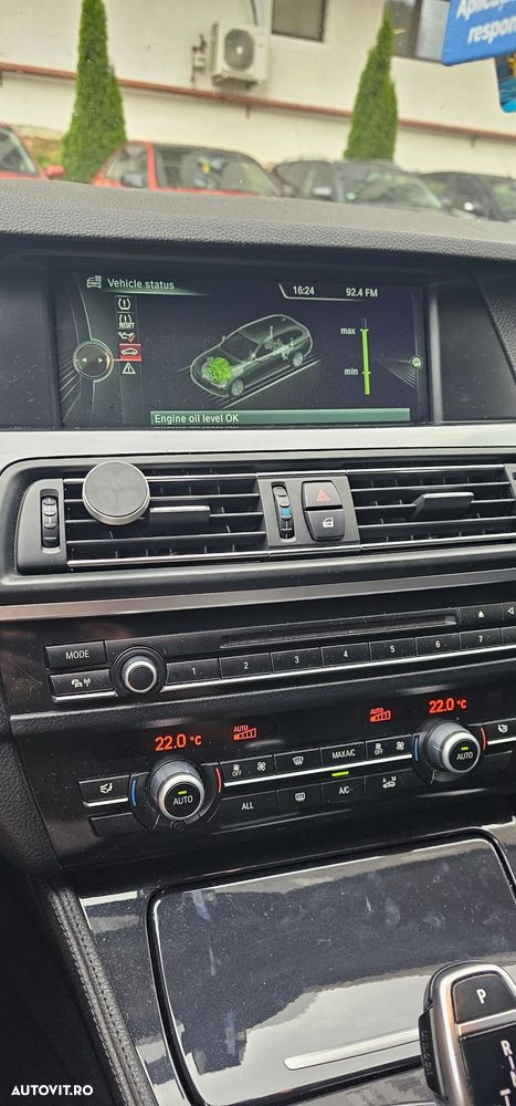 BMW Seria 5 525d xDrive - 9