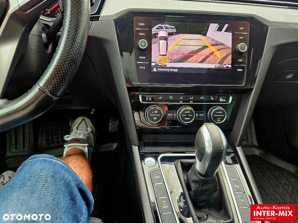 Volkswagen Passat - 35