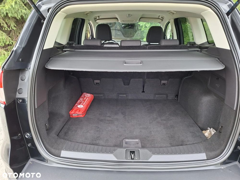Ford Kuga 2.0 TDCi 2x4 Trend - 16