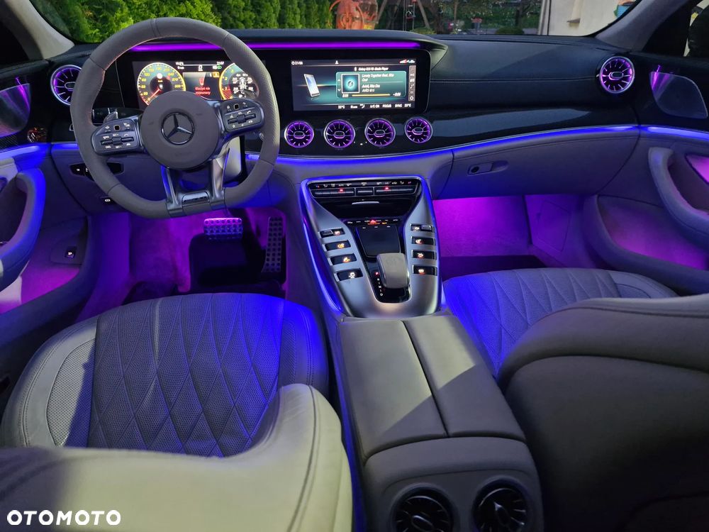 Mercedes-Benz AMG GT - 17