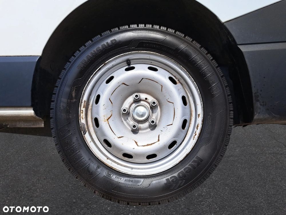 Renault Trafic Brygadowy 6 osób - 9