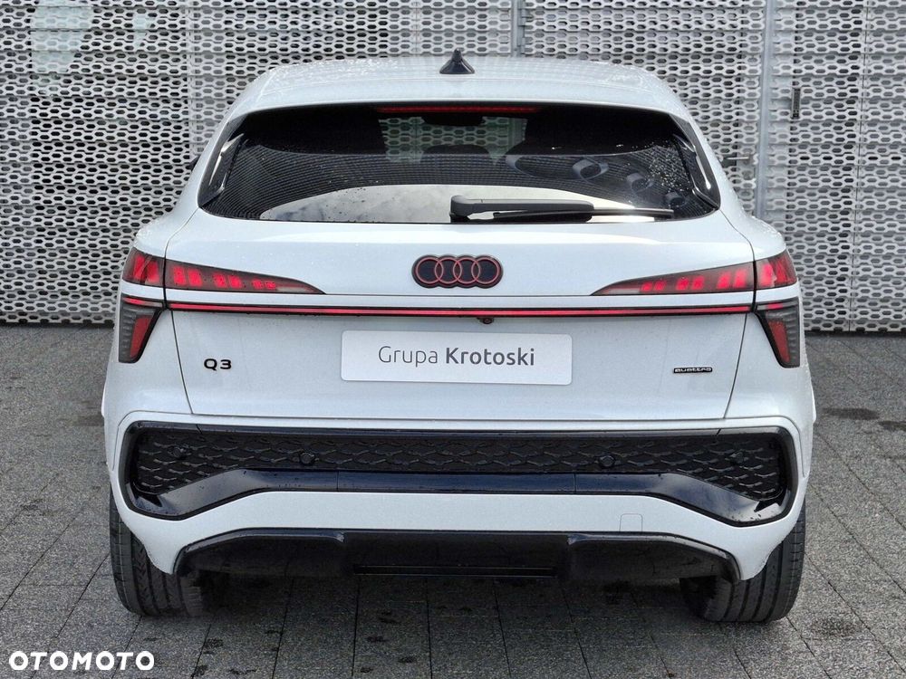 Audi Q3 Sportback - 5