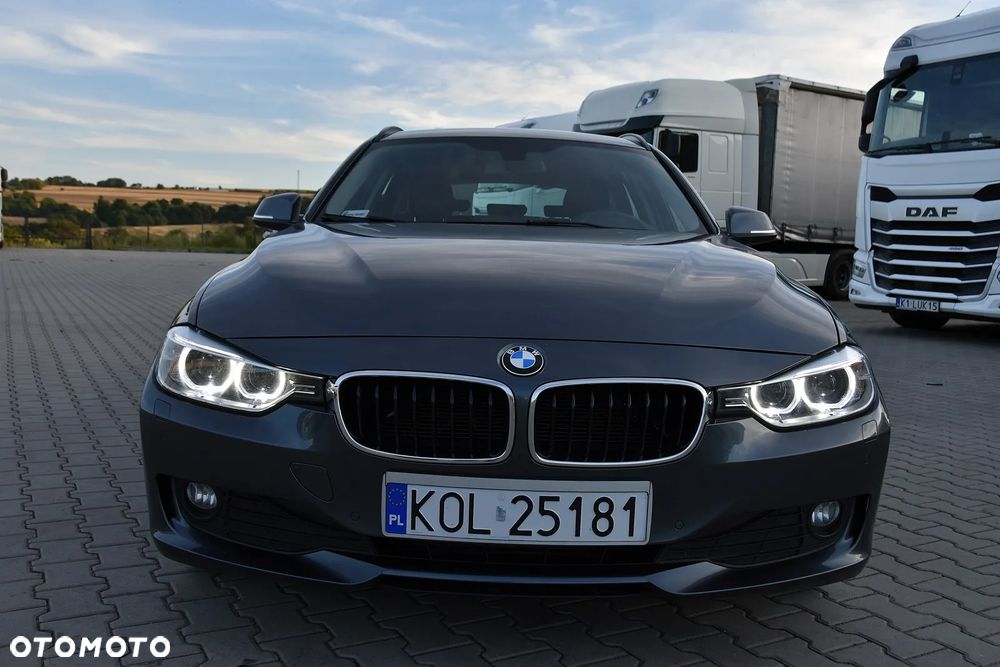 BMW Seria 3 320d - 4