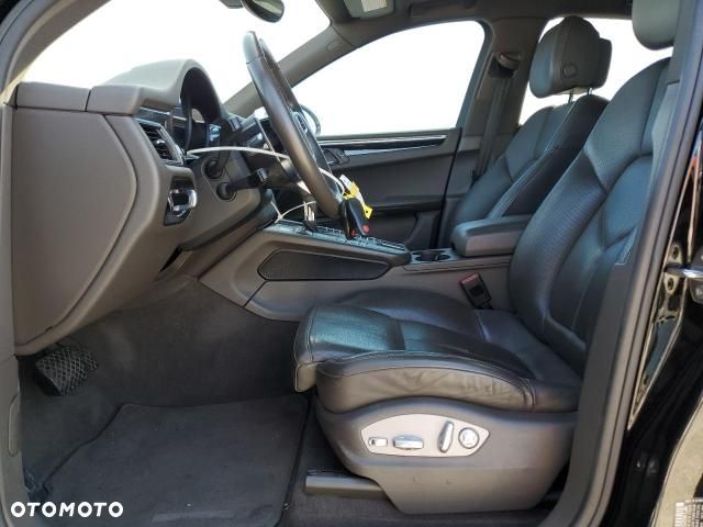 Porsche Macan PDK - 12