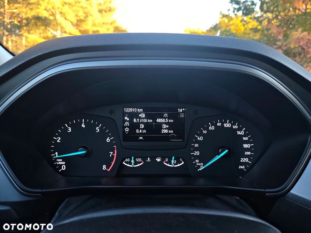 Ford Focus 1.0 EcoBoost Trend Edition - 19