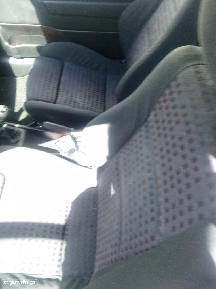 Opel Astra 1.4 Sport - 9