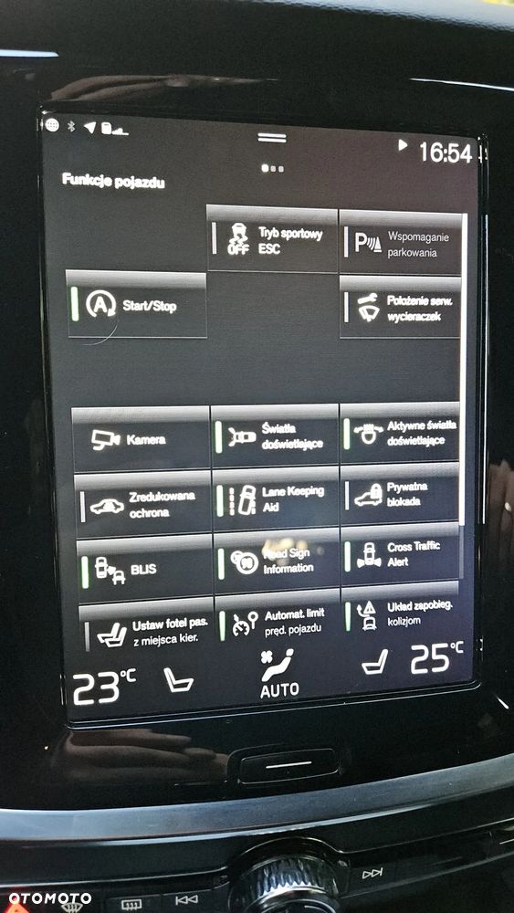 Volvo V60 T6 AWD R-Design - 28