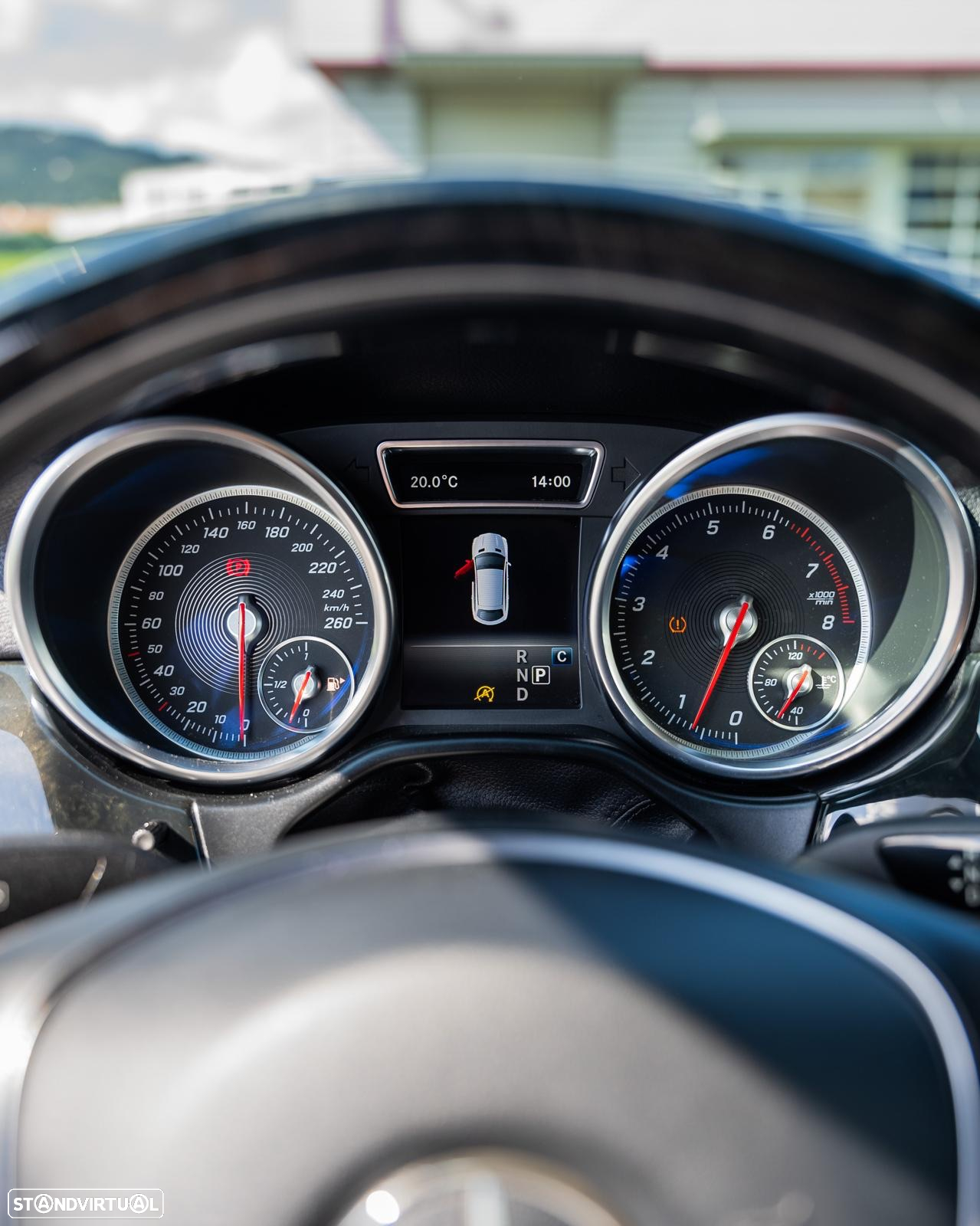 Mercedes-Benz GLE 400 4Matic 9G-TRONIC AMG Line - 24