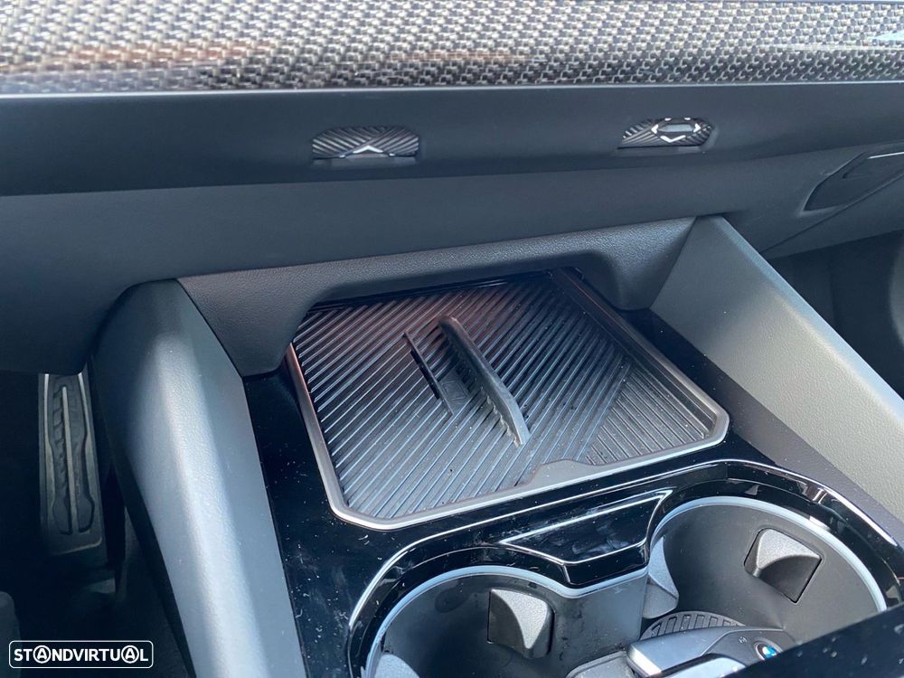 BMW 520 d Pack Desportivo M Pro - 15