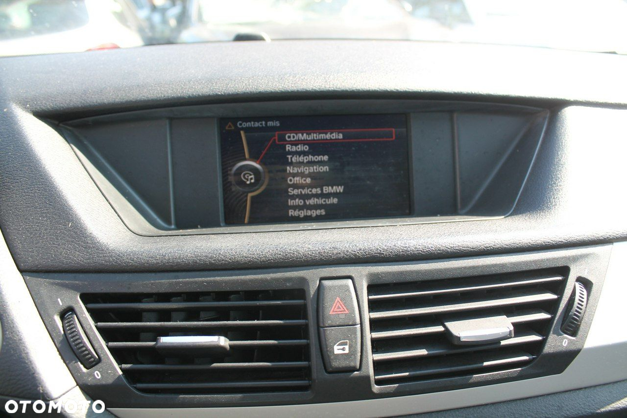 BMW X1 sDrive18d - 11