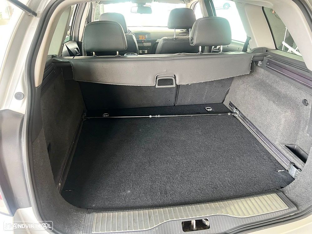 Opel Astra Caravan 1.7 CDTi Cosmo ecoFLEX - 20