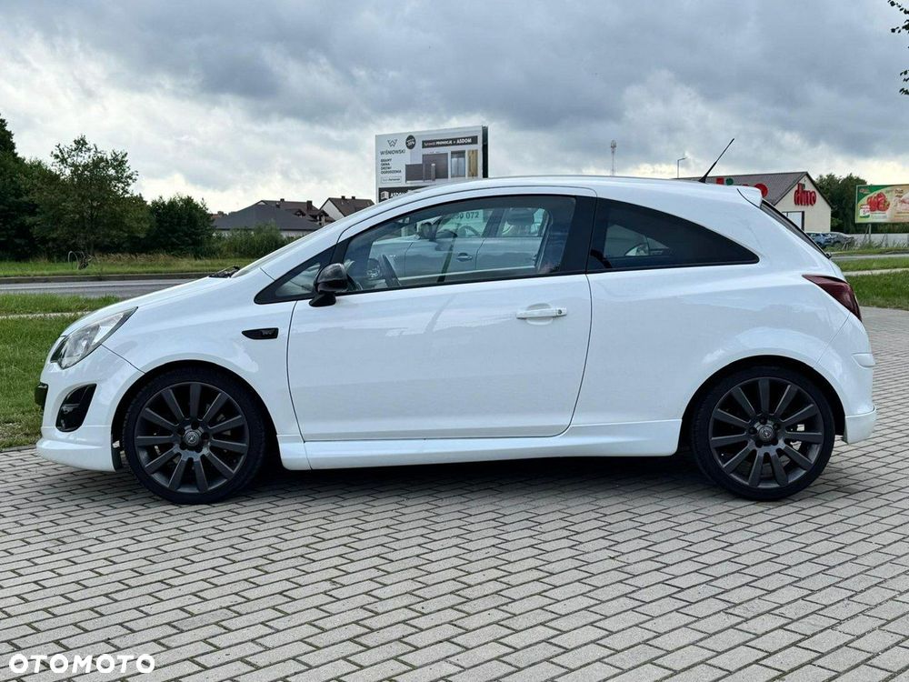Opel Corsa 1.6 Turbo Color Edition - 12