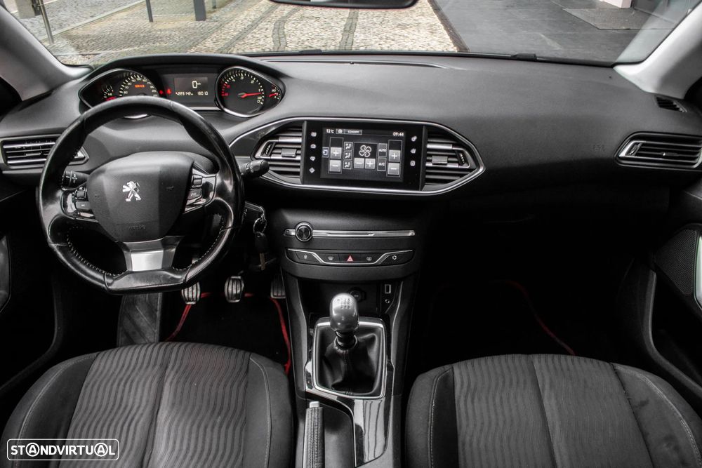 Peugeot 308 SW 1.6 BlueHDi Style - 28