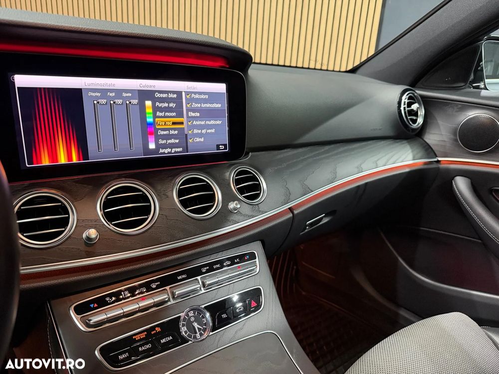 Mercedes-Benz E 220 d T-Modell 4MATIC Aut. - 10