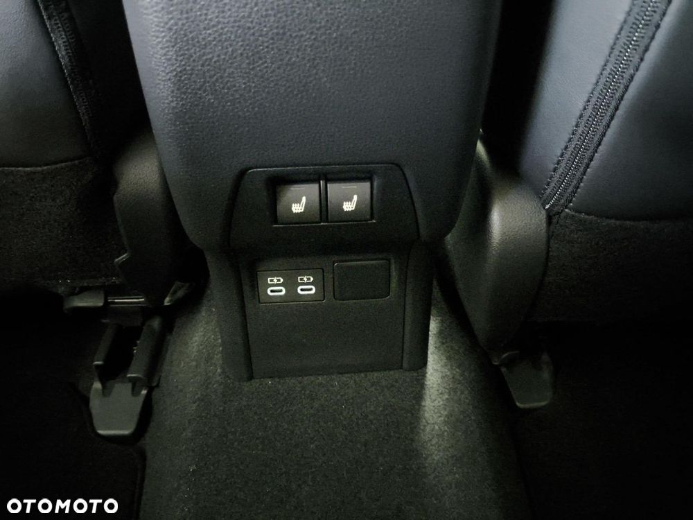 Toyota Prius - 26