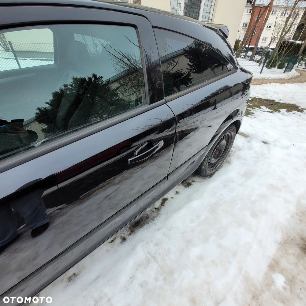 Opel Astra 2.0 T Sport - 11