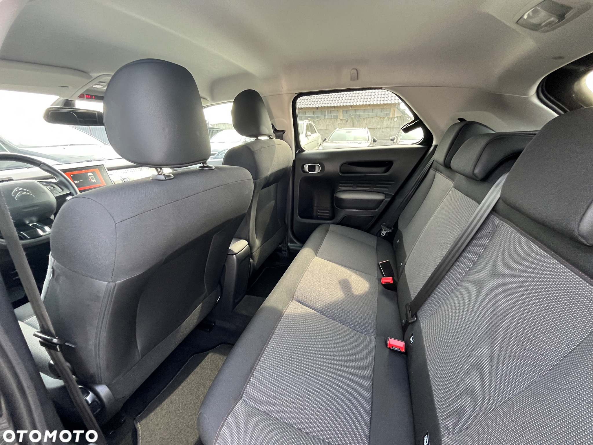 Citroën C4 Cactus Pure Tech 110 Stop&Start EAT6 Selection - 23