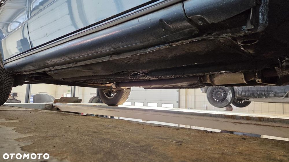 Volkswagen Jetta - 35