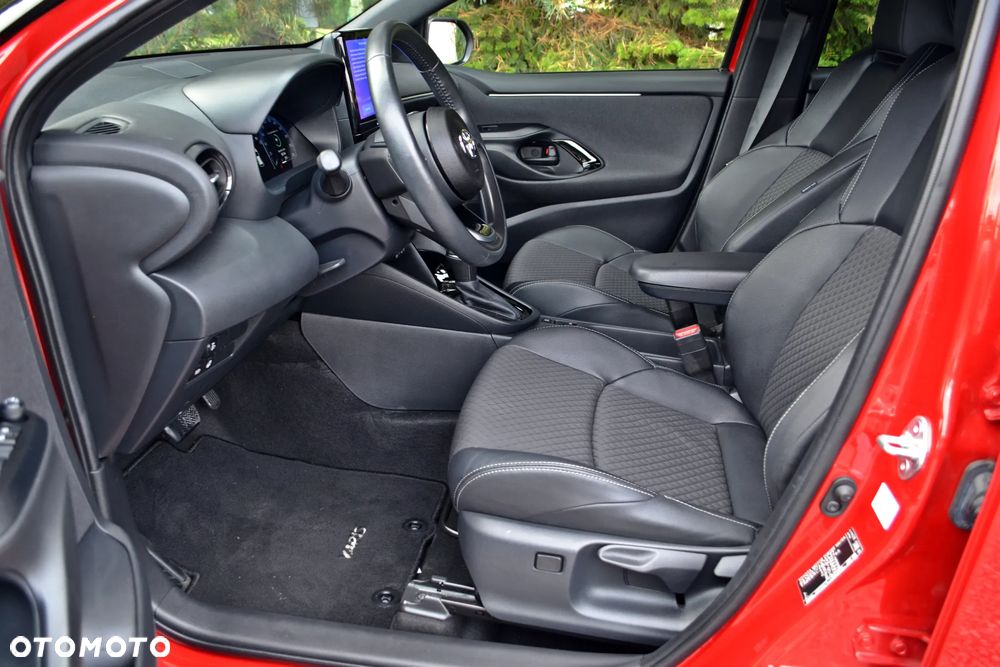 Toyota Yaris - 22
