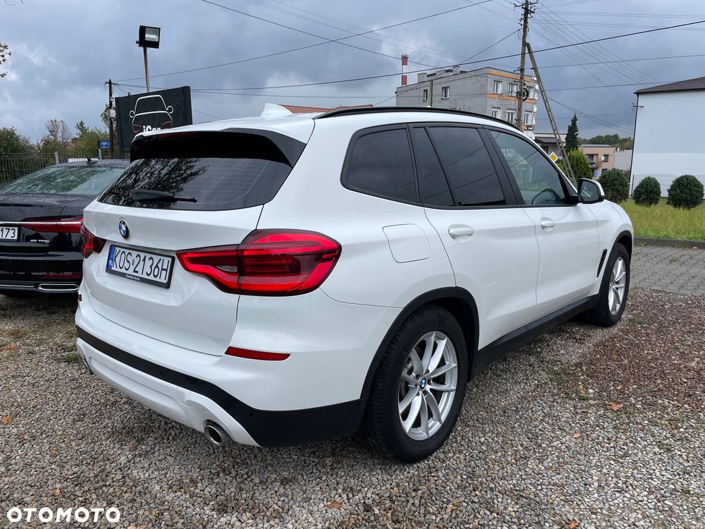 BMW X3 xDrive20d Advantage - 12